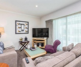 QV Spacious Apt on the Wharf with Wifi (797)