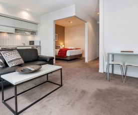 QV Spacious One Bedroom