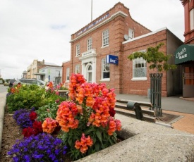 The Bank Managers Apartment