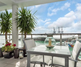 QV Upmarket Waterfront Apartment - 787