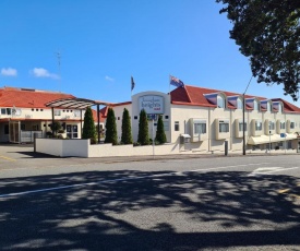 Brougham Heights Motel