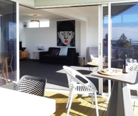 MAGNIFICENT ON MOLESWORTH - CENTRAL CITY