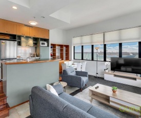 QV Waterfront City Centre Apartment (557)