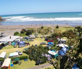 Opunake Beach Kiwi Holiday Park