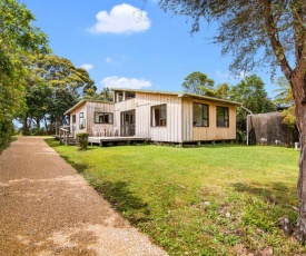 Milnthorpe Cottage - Golden Bay Holiday Home