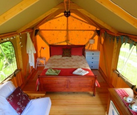 Omarama Oasis - Permaculture Glamping