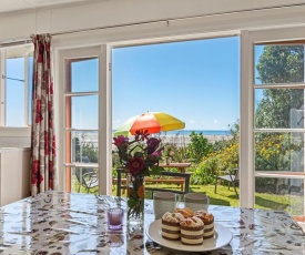 Pakawau Beach House - Golden Bay Holiday Home