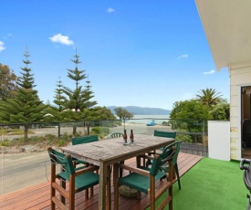 Totara Bach - Tata Beach Holiday Home