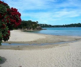 Little Oneroa - Little Oneroa Holiday Home