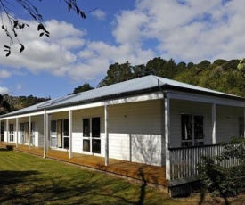 The House of Plenty - Waiheke Holiday Home