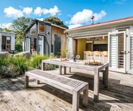 Kereru - Waiheke Holiday Home