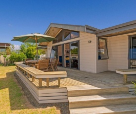 Bryley - Cooks Beach Holiday Home