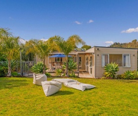 Oysters Retreat - Cooks Beach Holiday Home