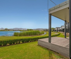 Lakeside Villa Retreat - Matarangi Downstairs Holiday Unit