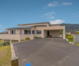 Centreway Sand Castle - Pauanui Holiday Home