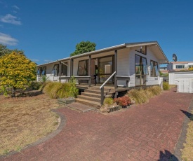 Champion Bach - Pauanui Holiday Home