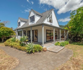 Le Jardin - Pauanui Holiday Home