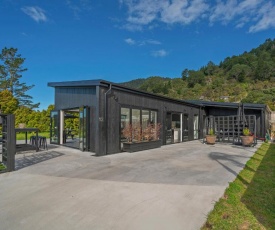 The Honey House - Pauanui Holiday Home