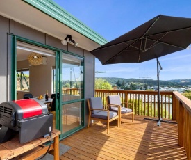 Johnson Drive - Raglan Holiday Home