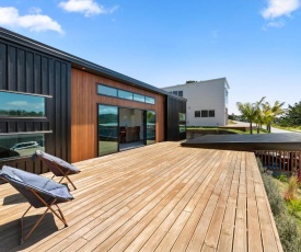 Primrose Paradise - Raglan Holiday Home