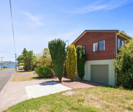 Rainbow Point Gem - Lake Taupo Bach