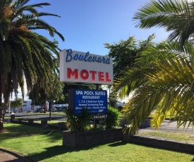 Boulevard Motel