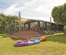 At the Beach - Tairua Holiday Home