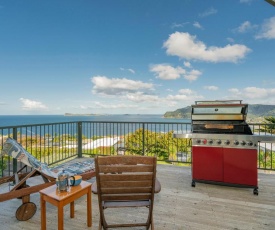 Paku Views - Tairua Holiday Home