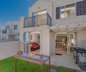 Tairua Waterfront Retreat - Tairua Holiday Apartment