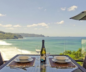 The Lookout - Tairua Holiday Home