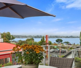 Relax on Roberts - Taupo Holiday Home