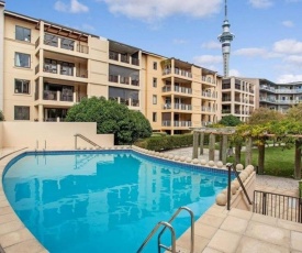 Three Bedroom w/ Free Parking - Auckland Viaduct!