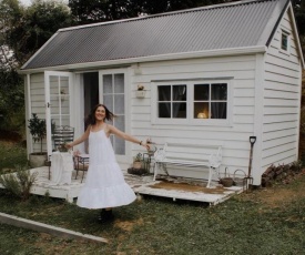 Thistle and Pine Cottage Farmstay