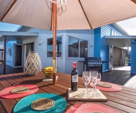 Vitamin Sea - Waihi Beach Holiday Home