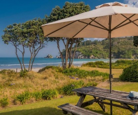 Beachfront Beauty - Whangamata