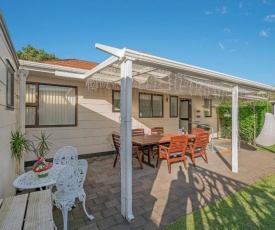 Caddy Shack - Whangamata Holiday Home