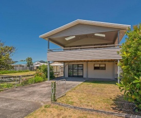 Gin Inn Tonic - Whangamata Holiday Home