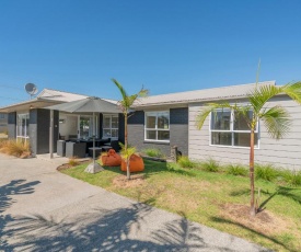 Greenside Getaway - Whangamata Holiday Home