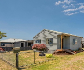 Holiday on Hampton - Whangamata Holiday Home