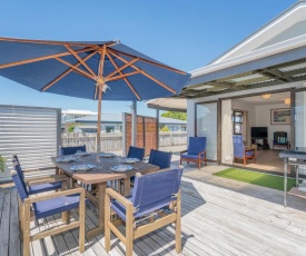 Shore Beats Work - Whangamata Holiday Home