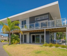 Aquila Waters - Whitianga Holiday Home