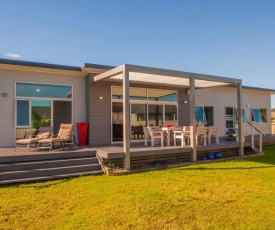 Belair Bach - Whitianga Holiday Home