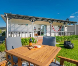 The Wharekaho Pearl - Simpson's Beach Holiday Home