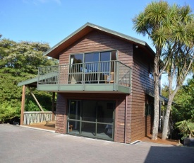 Treetops Cottage at the Castle