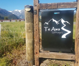 Te Awa Cottages