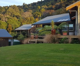 Riverstone Retreat Karamea