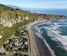 Punakaiki Beachfront Motels